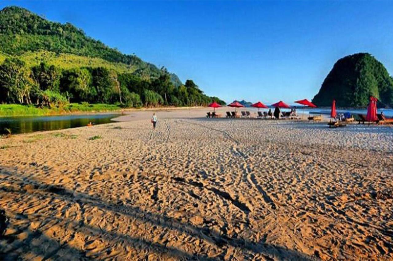 The Wisma Pulau Merah Pasanggaran Ngoại thất bức ảnh