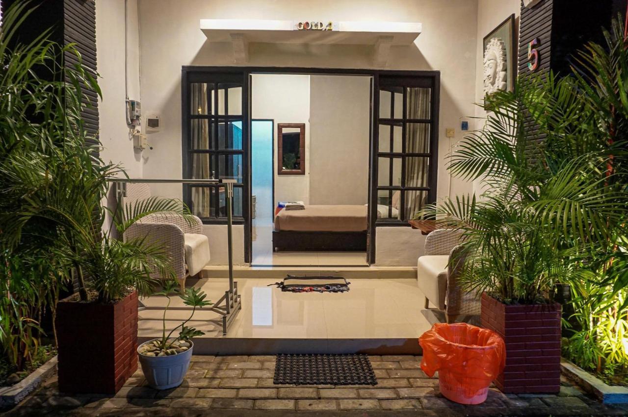 The Wisma Pulau Merah Pasanggaran Ngoại thất bức ảnh