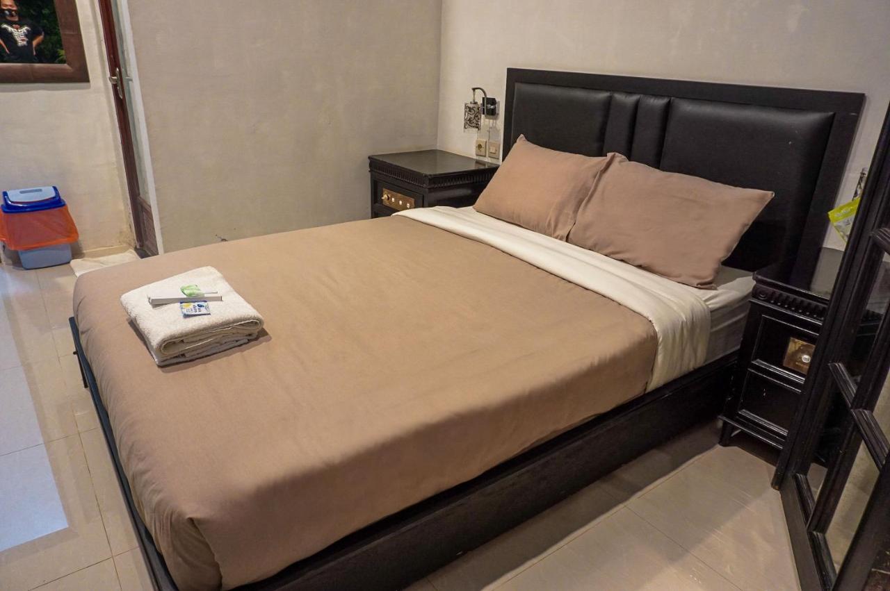 The Wisma Pulau Merah Pasanggaran Ngoại thất bức ảnh
