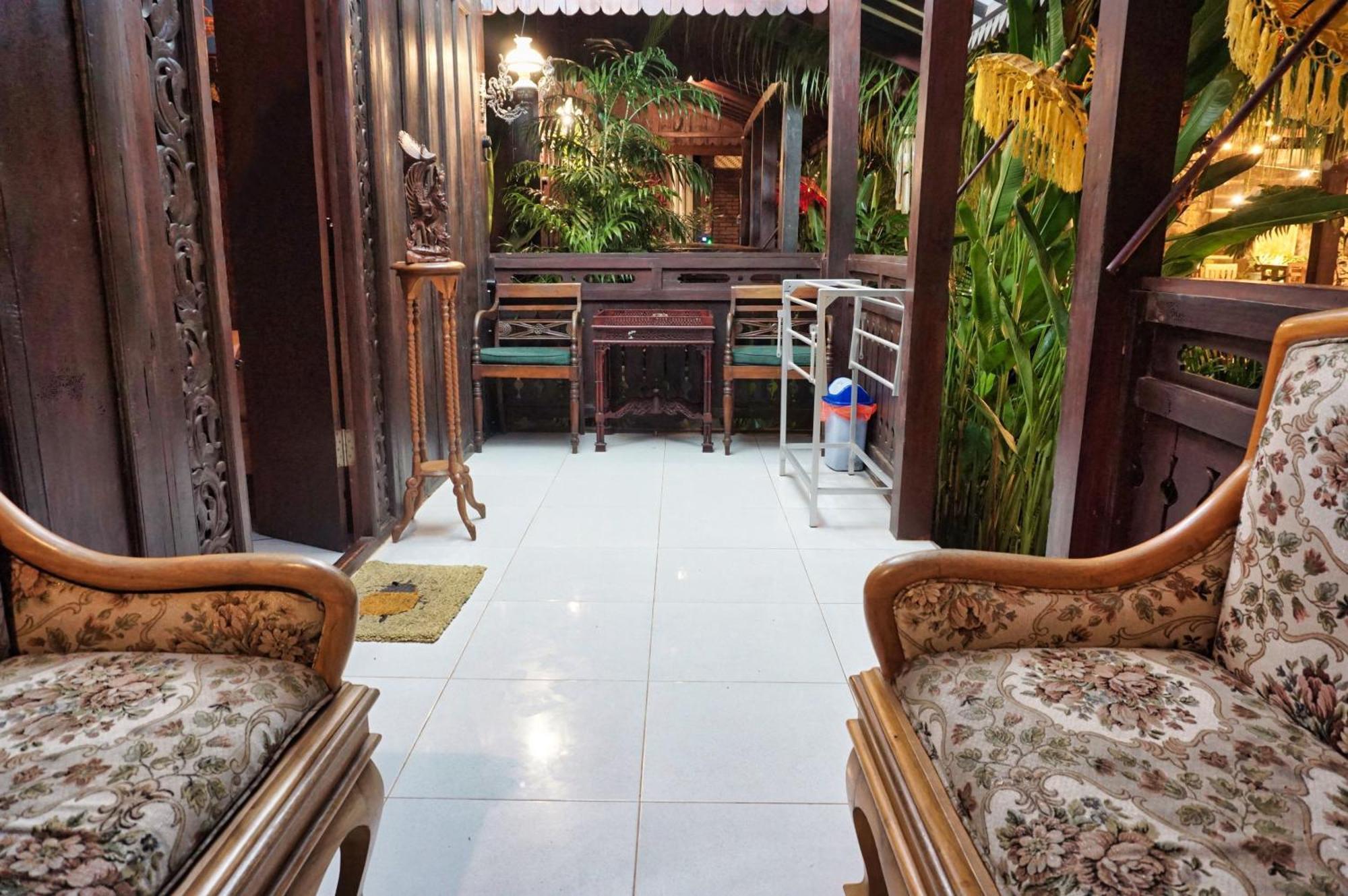 The Wisma Pulau Merah Pasanggaran Phòng bức ảnh